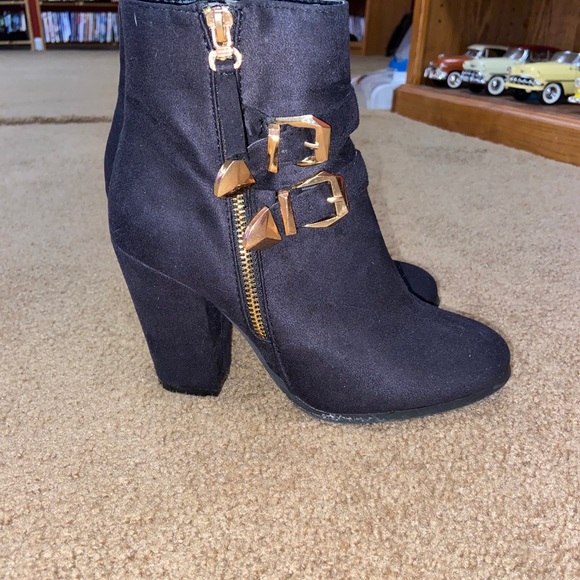 Booties - Picture 3 of 3